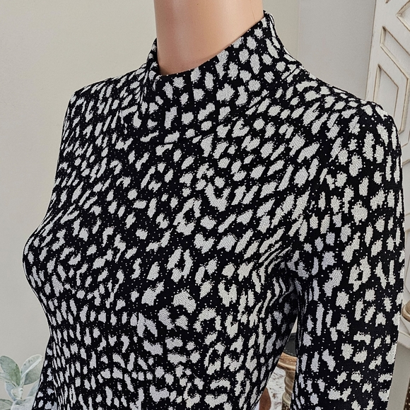 Michael Kors Black Metallic Silver Cheetah Print Bell Sleeve Sheath Dress - Picture 7 of 9